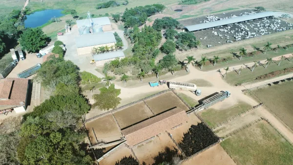 Estrutura — Vista Aerea Sede Fazenda